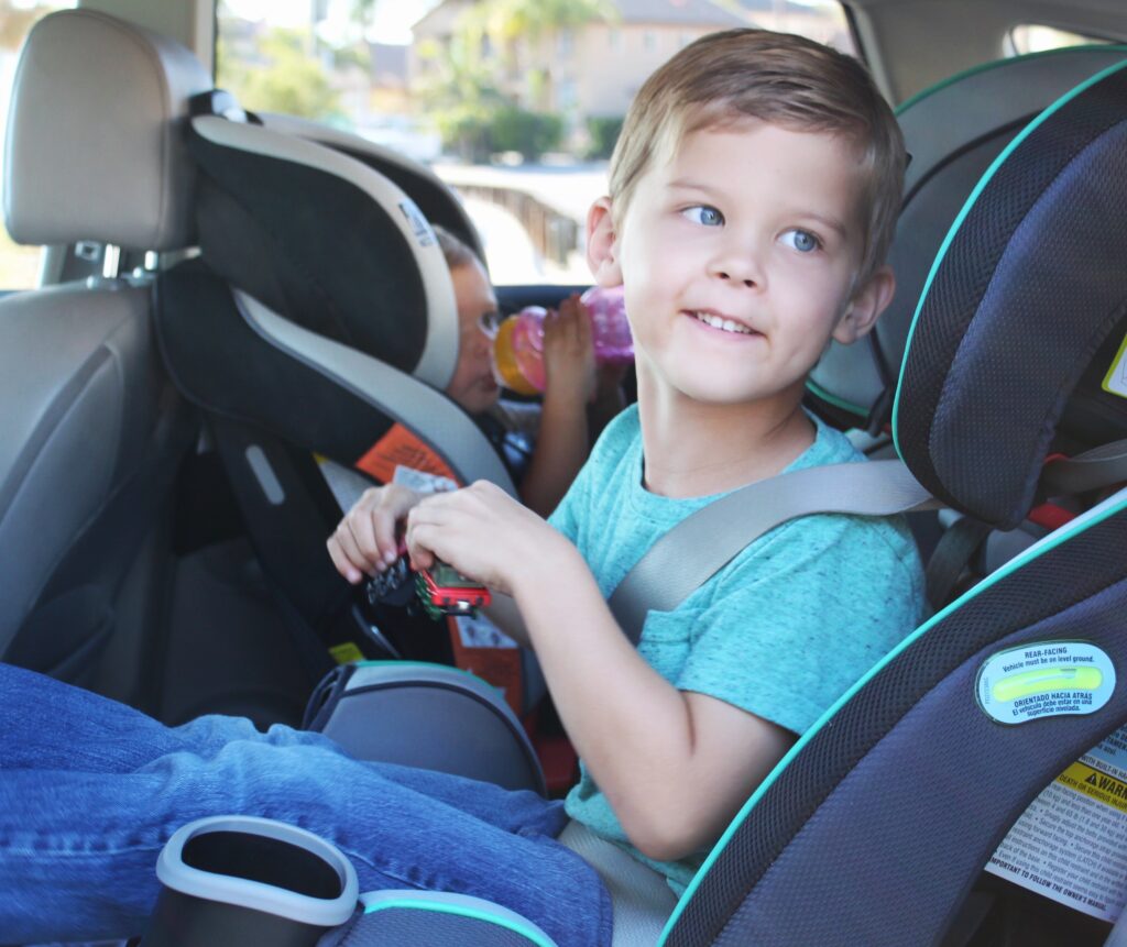 Road Trip with Kids: How to Master a Day in the Car