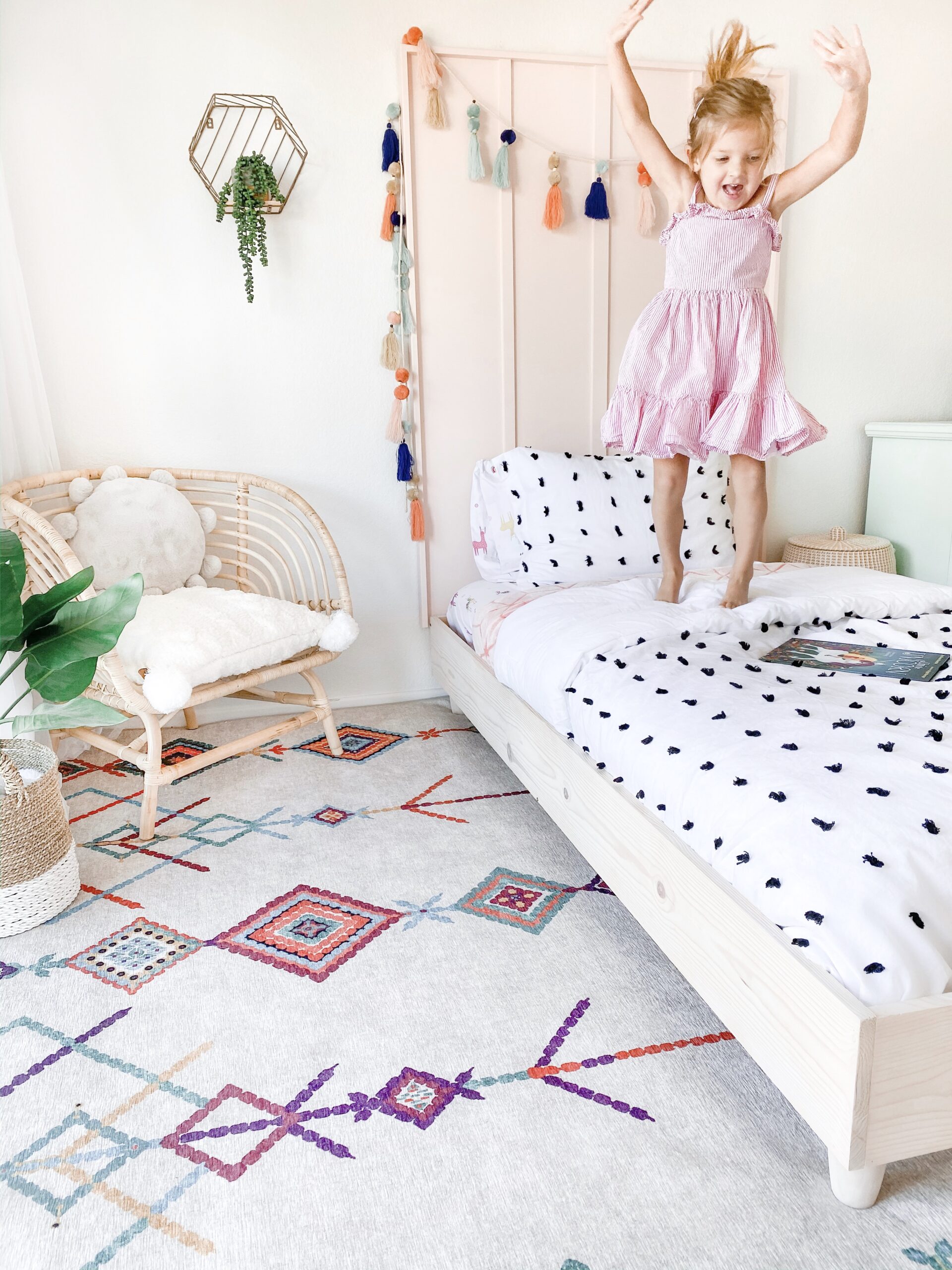 How to Keep a Mattress From Sliding on a Platform Bed