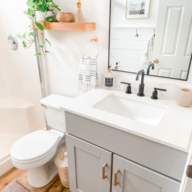 Ideas for Small Bathroom Update: Give Your Boring Bathroom A Fresh, New Look